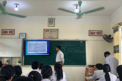 Sinh hoạt chuyên môn 1- tổ KHTN –  THCS YÊN BÌNH