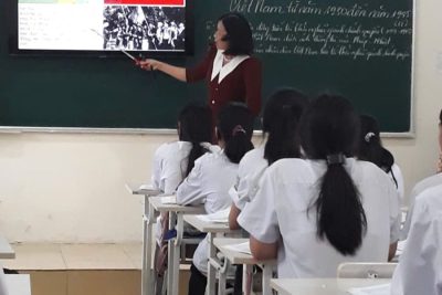 Sinh hoạt chuyên môn nguyên cứu bài học và  xây dựng kế hoạch dạy học phát triển năng lực số